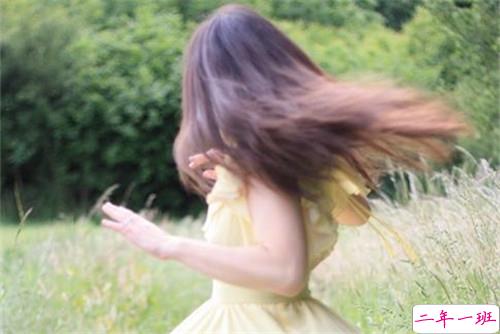 超拽霸气酷炫的00后个性说说带图片 幸好山高水长我还能嚣张14