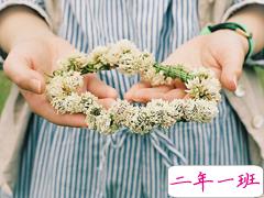 关于爱情简单精辟的一句话说说带图片 我和世界只差一个你