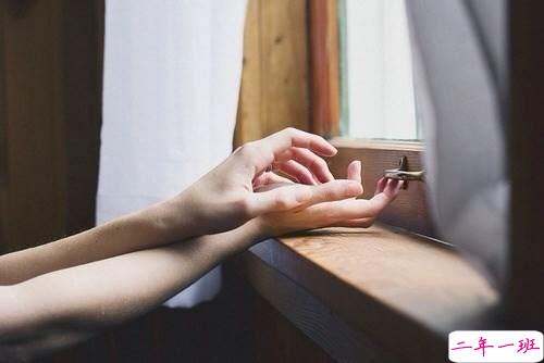 适合发说说的甜蜜的小情话带图片 我有三行情书只想唱给你听1