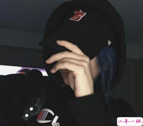 微博说说说到心坎上带图片 总有这么一个人会让你毫无原因地笑起来  3