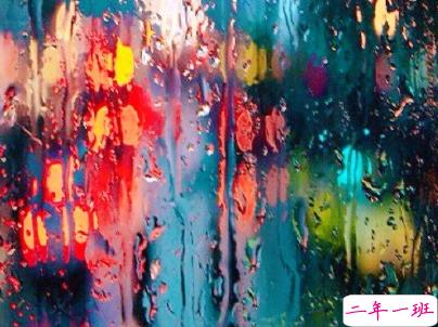 下雨天搞笑文案带图片 雨天可以发的幽默句子11