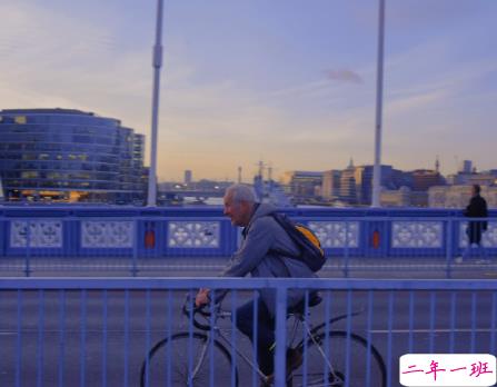 很丧却充满希望的句子带图片 经典朋友圈励志简洁句子2