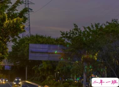 老舍先生通透走心的句子 越不肯努力便越自怜1