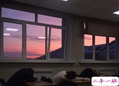 老舍先生通透走心的句子 越不肯努力便越自怜5