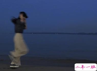 2020经典个性哲理简短走心文案 ​后来你的笑容也变得模糊了1