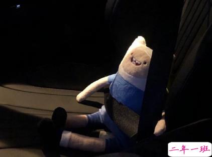 走心的一句话经典语录带图片 提升自己比迎合别人要有用的多6