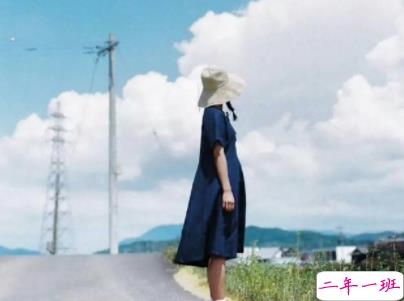 十分经典情感语录带图片 简约文艺风爱情说说2