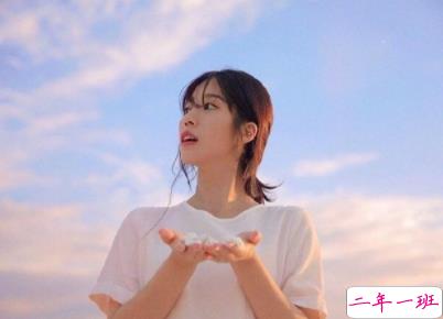 唯美经典语录带图片 写进心窝的经典说说配图1