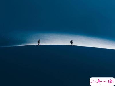 十分经典情感语录带图片 简约文艺风爱情说说3