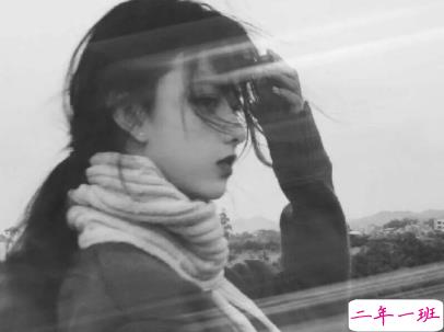 十分经典情感语录带图片 简约文艺风爱情说说5