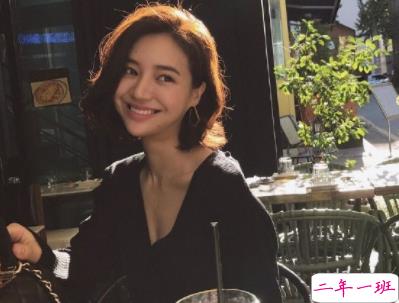 文艺经典语录带图片 适合女生的简单文艺风说说10