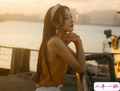 爱情经典语录伤感大全带图片 与爱情有关的说说经典透彻3