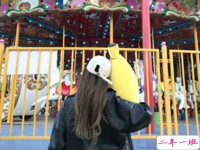 爱情经典语录伤感大全带图片 与爱情有关的说说经典透彻12