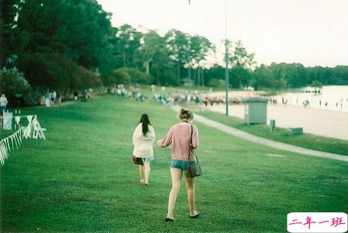 对爱一往情深的经典说说带图片 文艺爱情小短句表达爱意1