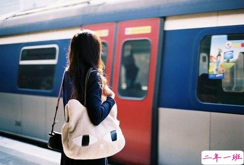 致拼搏路上的自己说说超励志带图片 感慨人生的经典说说配图5