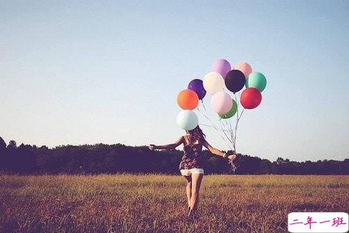 经典正能量朋友圈说说带图片 2018别人必评的经典说说配图1