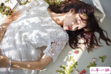 2018最新朋友圈好听的生活哲理说说配图 很经典精辟的内涵说说大全5