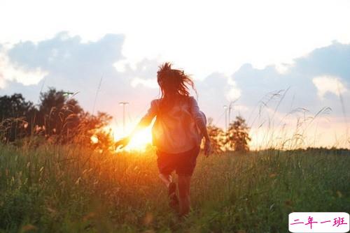 写给即将到来的八月的很经典的哲理说说带图片 七月再见八月你好14
