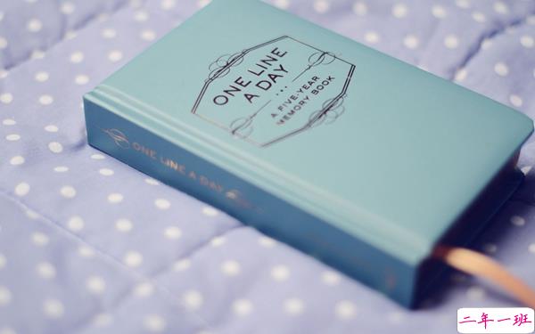 关于人生的很现实的哲理说说带图片 时间夺去了我们轻狂的眼神却给了我们嘴角上扬的资本9