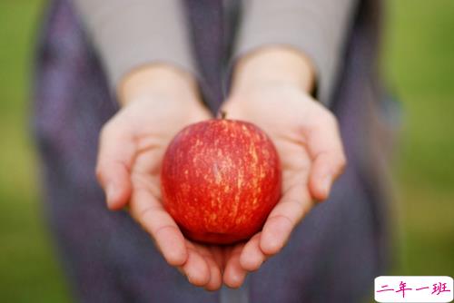 关于人生哲理和现实经历的一句话简单精辟的说说带图片5