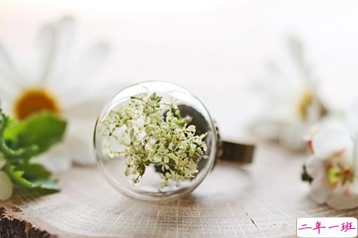 有诗意的简单但很有内涵的说说带图片 躲过了争吵决绝熬不过岁月漫长10