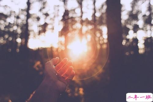 适合发说说的简单有道理的句子带图片 你所感受到的一切已经是我全部的勇气了2