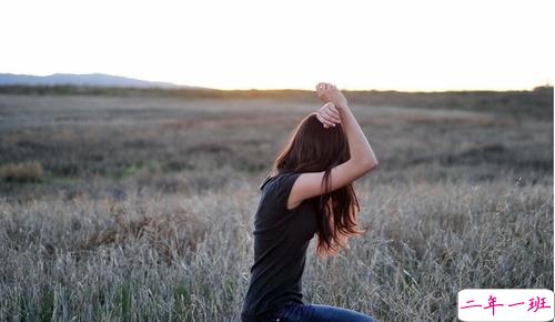 适合发说说的简单有道理的句子带图片 你所感受到的一切已经是我全部的勇气了9
