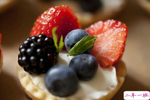 关于生活人生的超励志图片说说 幸福就是放大快乐幸运就是熬过不幸7