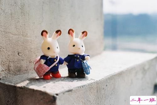 很励志的正能量说说带图片 我有孤勇一腔起于星光止于他乡9