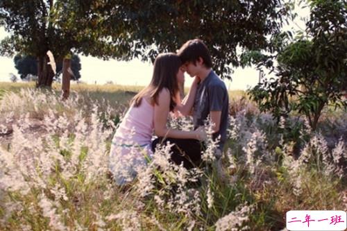 有诗意和哲理的关于人生和爱情的图片说说 跨越漫长岁月长河与你相遇7