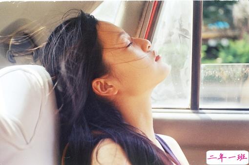 那些旋律和歌词都能击中你内心柔软之处的唯美歌谣10