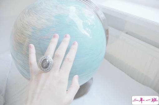 每个姓氏都有自己的一首小诗 快来找找有没有你12