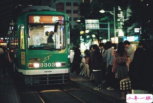 励志正能量的心灵鸡汤句子和图片 勇敢的少年啊请你大胆往前走别回头3