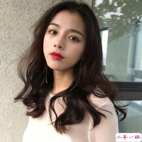 经典有道理的说说带图片：我读过很多书，但后来大部分都被我忘记了8