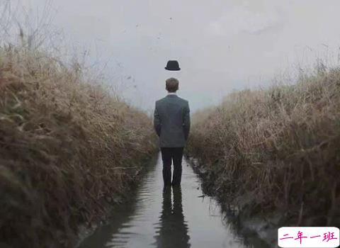 关于成长的经典说说带图片：把期望降低，把依赖变少，你会过得很好2