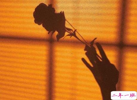 很隐晦低调的宣布分手的文案 很文艺优雅的宣布分手说说2