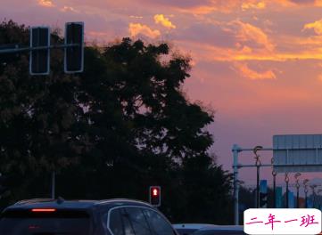 生活中令人难过的伤感说说 泪水不总是表示悲伤2