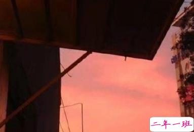 最新伤感唯美个性简短诗意说说 年华虚度空有一身疲倦10