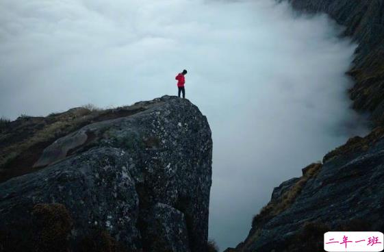 2020伤感郁闷文艺范难过说说 车和车是相让人和人是错过5