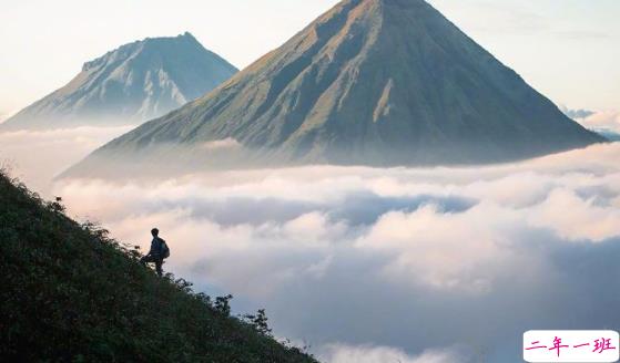 2020伤感郁闷文艺范难过说说 车和车是相让人和人是错过10