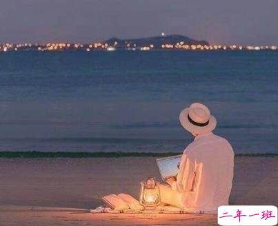 一个人深夜发的伤感说说带图片 聚散离合都在情理之中2