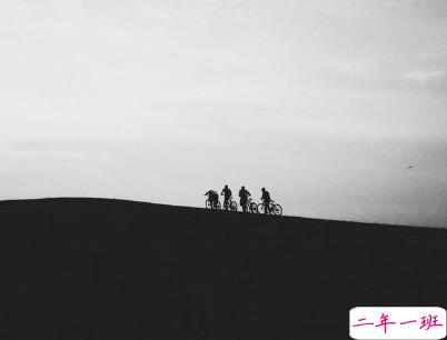 一个人深夜发的伤感说说带图片 聚散离合都在情理之中13