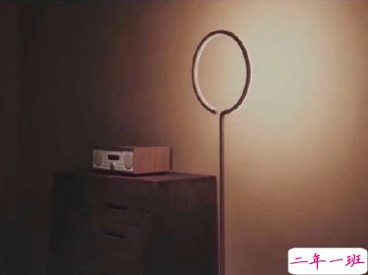 一个人的说说伤感心情短语配图 感到无力心酸的说说8