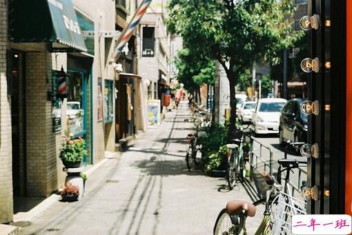 深夜孤独的伤感说说带图片 莫名就感觉到伤感难过的说说6