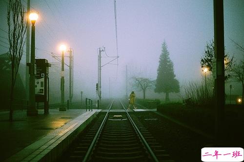 关于敏感人的说说带图片 敏感的人会怎么自我折磨11