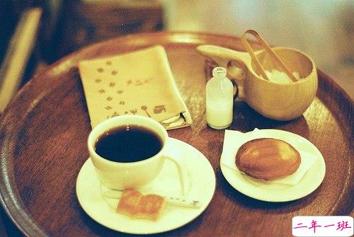 看透爱情的悲伤说说心痛分手带图片 开始很感动过程很精彩结局不想说11