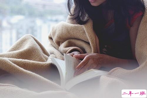 女生心累说说简洁一句话带图片 回忆很伤人的说说一直无法忘记10