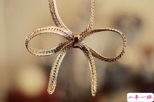 女生心累说说简洁一句话带图片 回忆很伤人的说说一直无法忘记11