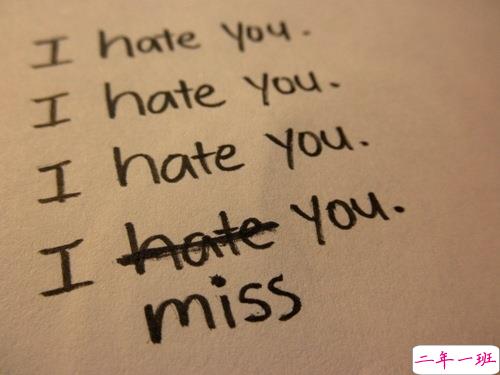 心已被刺透的伤感说说带图片 爱情给我太多伤痛的说说心好累2