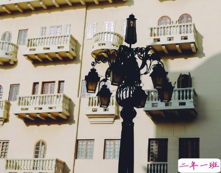 女生伤感说说好听心碎带图片 泪流成河的戳心伤感说说配图8